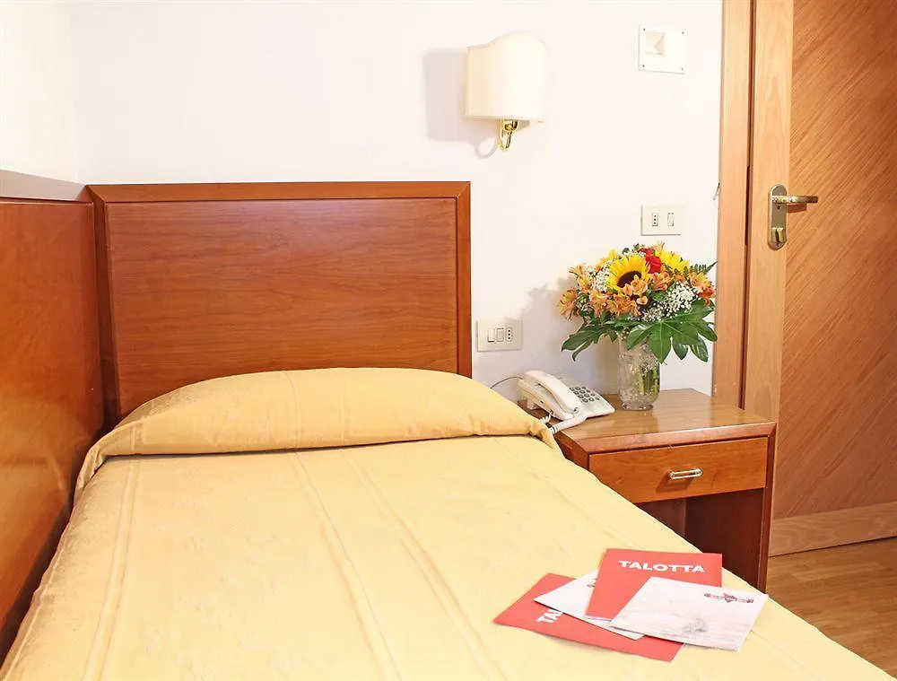 Hotel La Pace Pontedera Itália