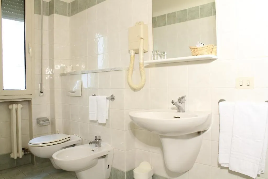 Hotel La Pace Pontedera 3*,